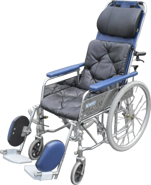 リクライニング機能とエレベーティング脚部を備えた車いす